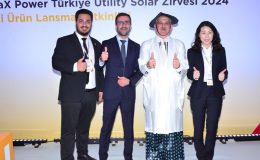 Faik Öztürk giydiği Çin yerel kıyafetiyle tanıtıma renk kattı.