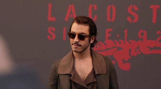 BORAN KUZUM LACOSTE’UN KONUĞU OLARAK PARİS MODA HAFTASI’NDA