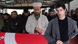 Oyuncu arkadaşları yalnız bırakmadı! İbrahim Yıldız son yolculuğuna uğurlandı