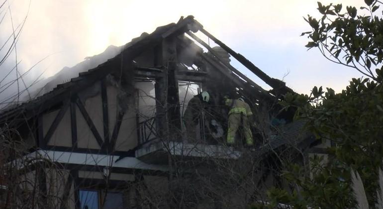 Aslıhan Karaların korku dolu anları: Evi yandı Annem sahura kalkmasaydı ölmüştük