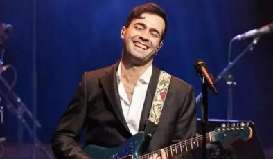 Avrupa’yı şarkılarıyla inletti