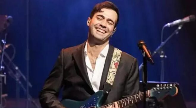 Avrupa’yı şarkılarıyla inletti