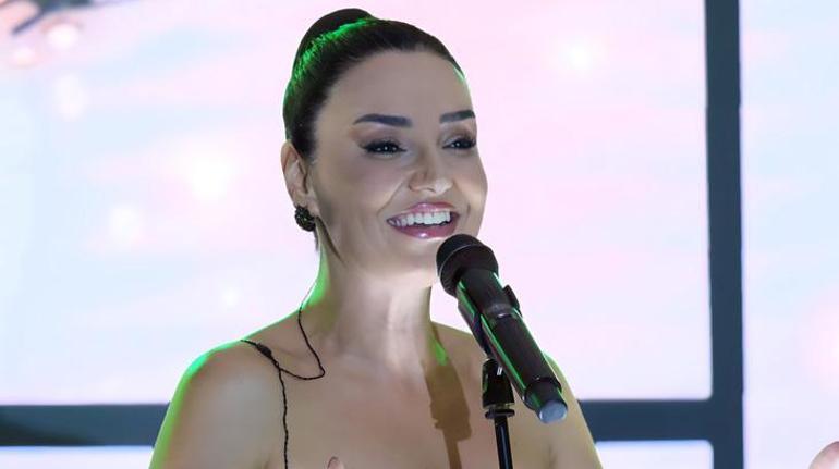 Bayram sahnesinde yıldızlar geçidi