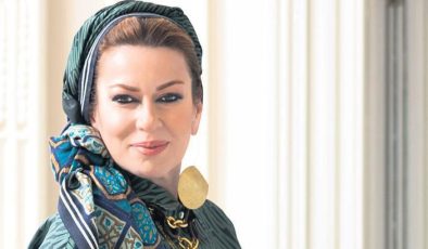 ‘Moda geçer duruş kalır'