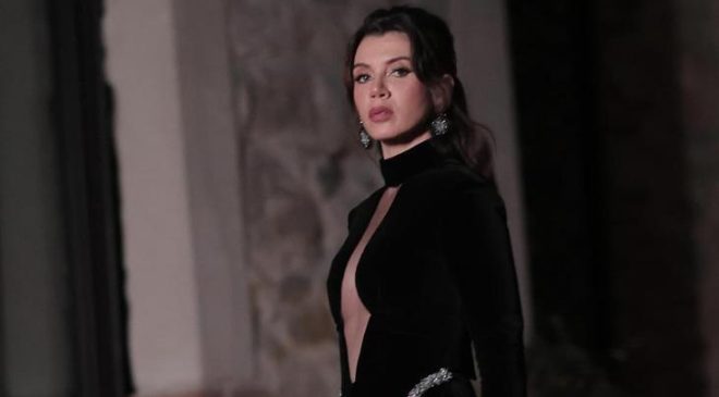 ‘Şarkı söylerken kendimden geçiyorum’