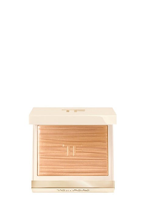 İlkbahar Işıltısı: Makyaj Çantanıza Ekleyebileceğiniz 10 Aydınlatıcı / 3