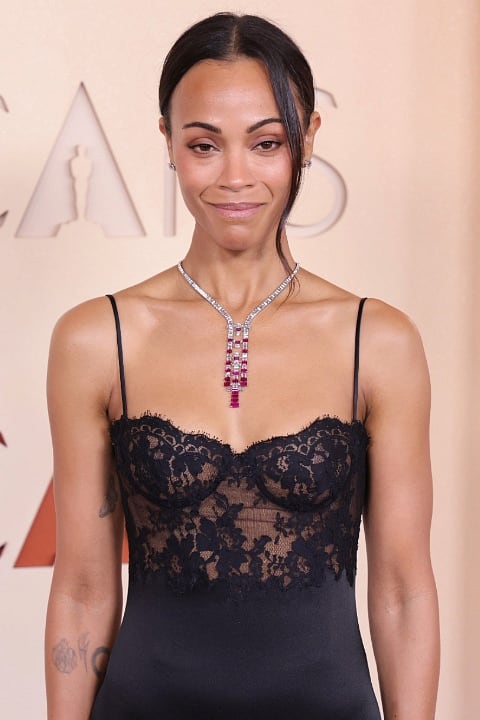 98. Oscar Töreni'nin Öne Çıkan Güzellik Görünümleri / 12