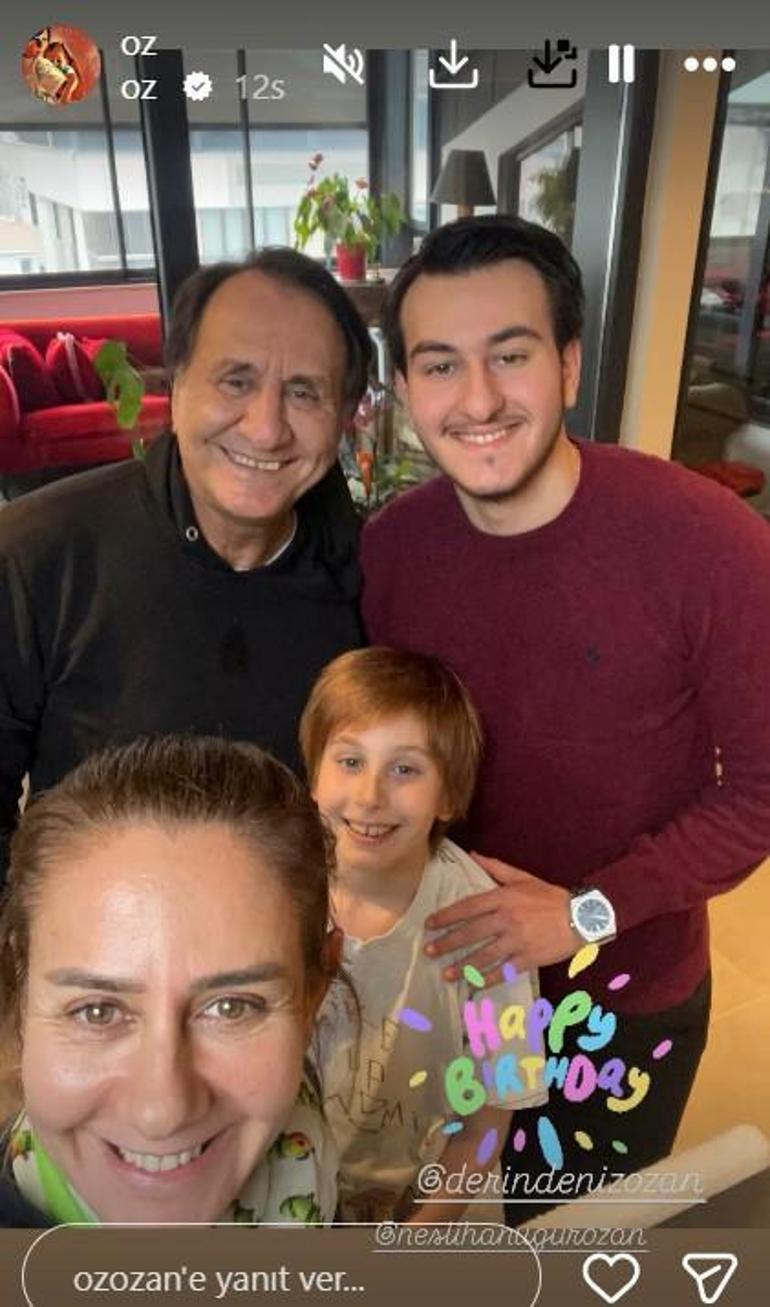 Özgür Ozan’dan aile karesi: Oğlu 20. yaşına girdi
