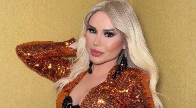 Şarkıcı Ceylan'dan bayram paylaşımı! Annesi ile yan yana…