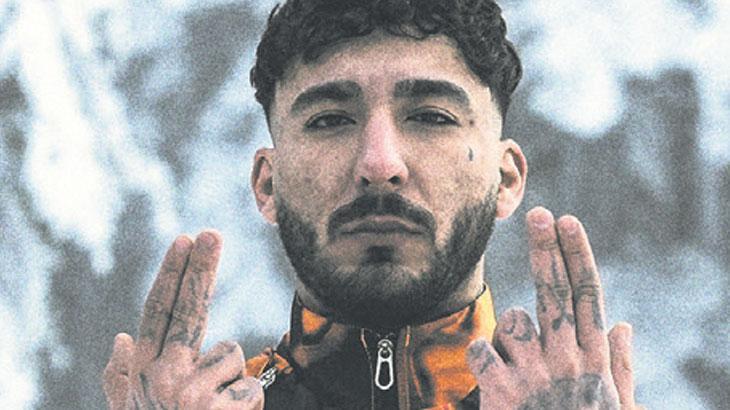 Yeni şarkısıyla trendlerde!