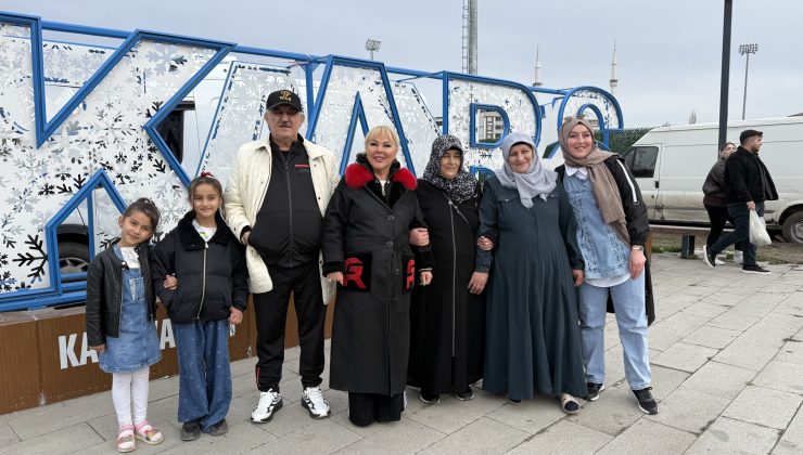 Safiye Soyman ve Faik Öztürk’e Kars’ta Yoğun İlgi