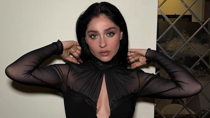 Cemre Baysel ışık saçıyor