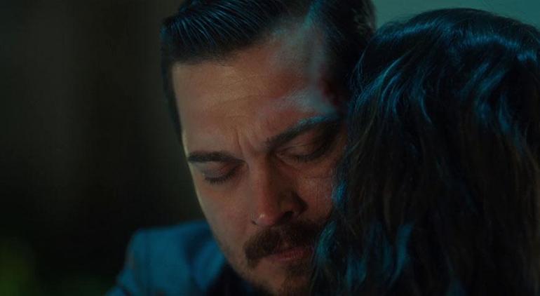 Eşref, baba olacağını öğreniyor İhtiyar’ın kızı Nisan mı