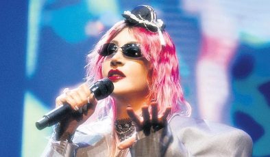 Hande’den tavsiye: İki bakışa kanmayın!