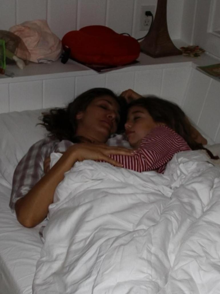 Havuzda baygın olarak bulunmuştu: Ünlü oyuncudan acı haber Dayanman için sana yalvardık