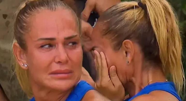 Linanın sözlerine tepki yağdı Survivor Pınar Sakadan Nagihan Karadereye jet hızında destek