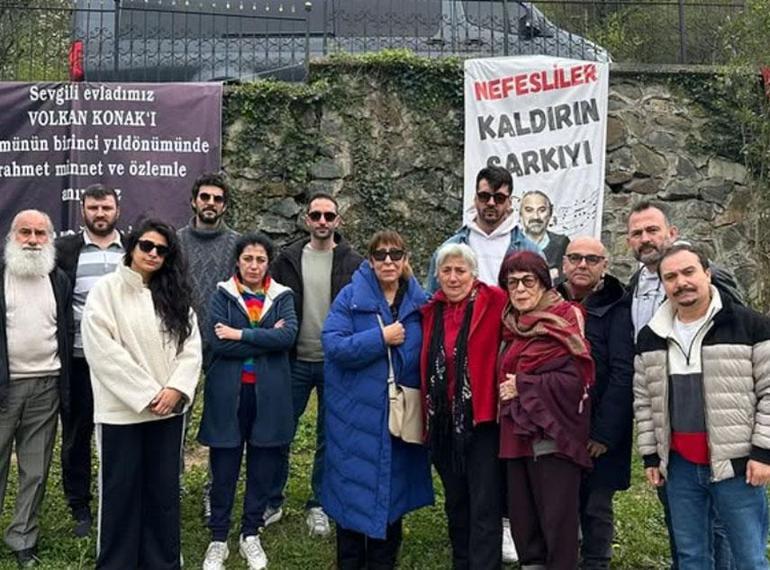 Melek Baykal, Volkan Konak’ın mezarını ziyaret etti: Seni hiç unutmayacağız