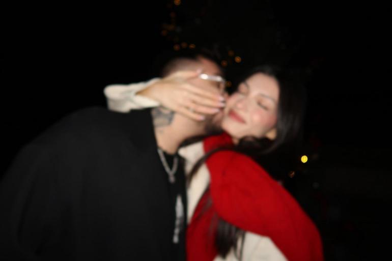 Şarkıcı Çağan Şengülden evlilik yolunda ilk adım Ünlü fenomenle nişanlandı