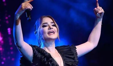 Şarkılarını reçeteye yazdı