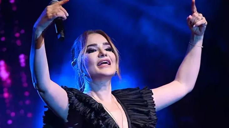 Şarkılarını reçeteye yazdı