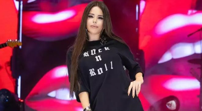 Simge’den zirve hamlesi