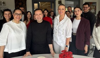 Özgür Aras ve Destek Yayınları El Sıkıştı… Yeni Kitap Haziran’da!