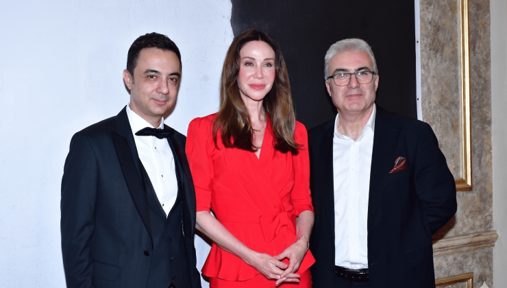DEMET ŞENER’DEN ŞAİR ERHAN PENDÜK’E GÖNÜLDEN DESTEK