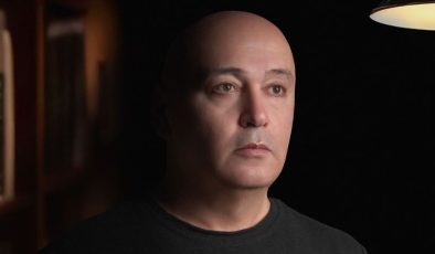 ADAMLIĞIN KİTABI dır EN ÇOK SATILAN KİTAPLAR ARASINA GİRMEYİ BAŞARDI
