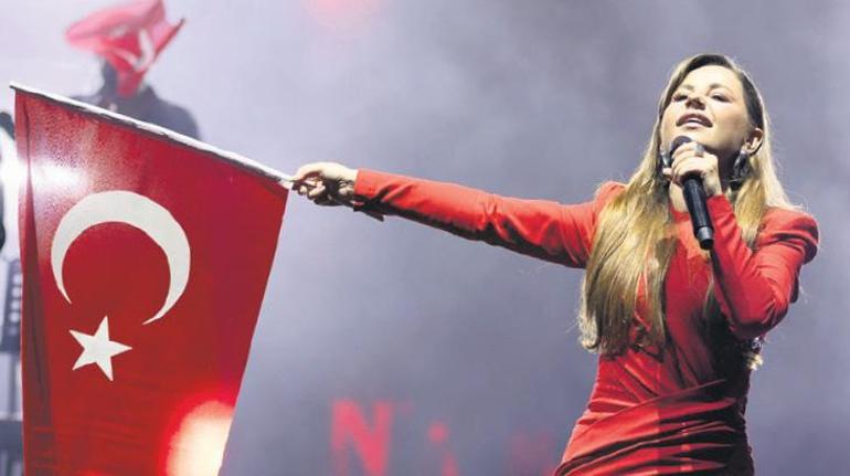 19 Mayıs şarkılarla taçlandı