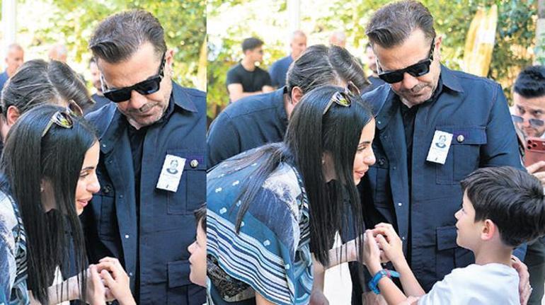 Annesini son yolculuğuna uğurladı