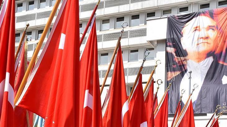 Ünlüler tek yürek oldu!