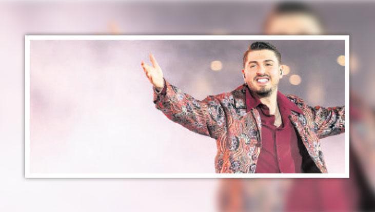42 bin kişiyle söyledi