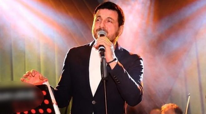 Davut Güloğlu dede oldu! İşte torunu Mihra ile ilk karesi