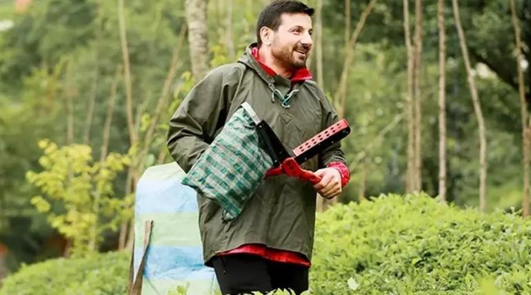 Davut Güloğlu dede oldu İşte torunu Mihra ile ilk karesi