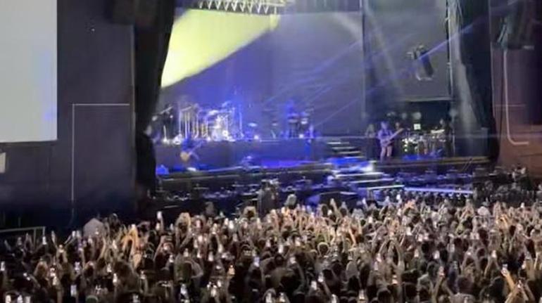 İstanbulda Şebnem Ferah coşkusu 6 yıl sonra konser verdi
