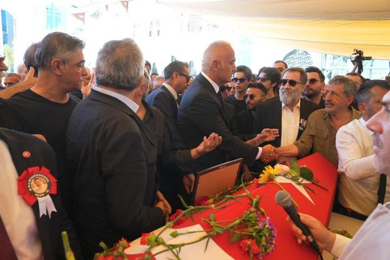 Kadir İnanır son yolculuğuna uğurlandı... Bakan Ersoy: İkinci bir Kadir İnanır olmayacak