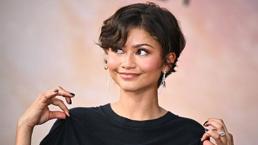 Zendaya galaya 35 dolarlık ikinci el tişörtle çıktı!