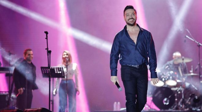 Sinan Akçıl'dan hayranlarını korkutan paylaşım! Ayağına 14 dikiş atıldı
