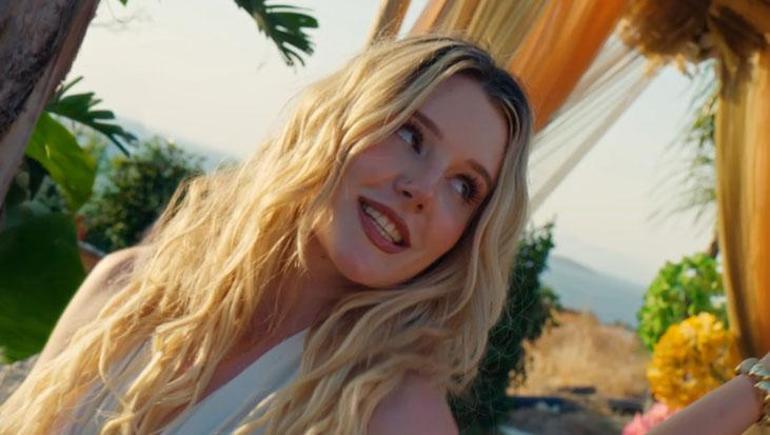 Manifest, Daha 17yi Toz Pembeye boyadı