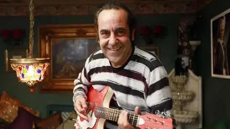 Özkan Uğur aramızdan ayrılalı 3 yıl oldu Oğlunun mesajı duygulandırdı: Her anımda sen varsın