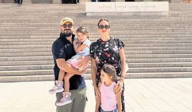 Seda Bakan ailesiyle Anıtkabir’e gitti